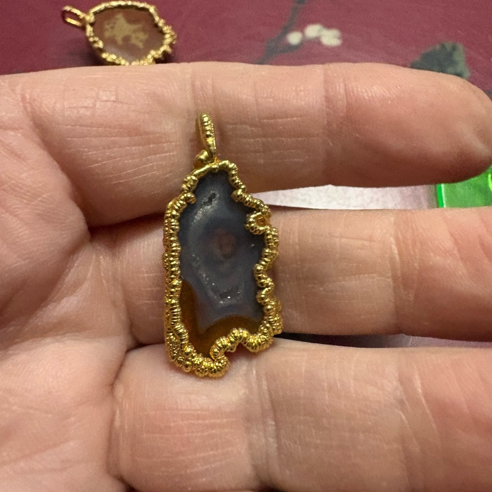 Vintage gold tone stone pendants hand made with stone